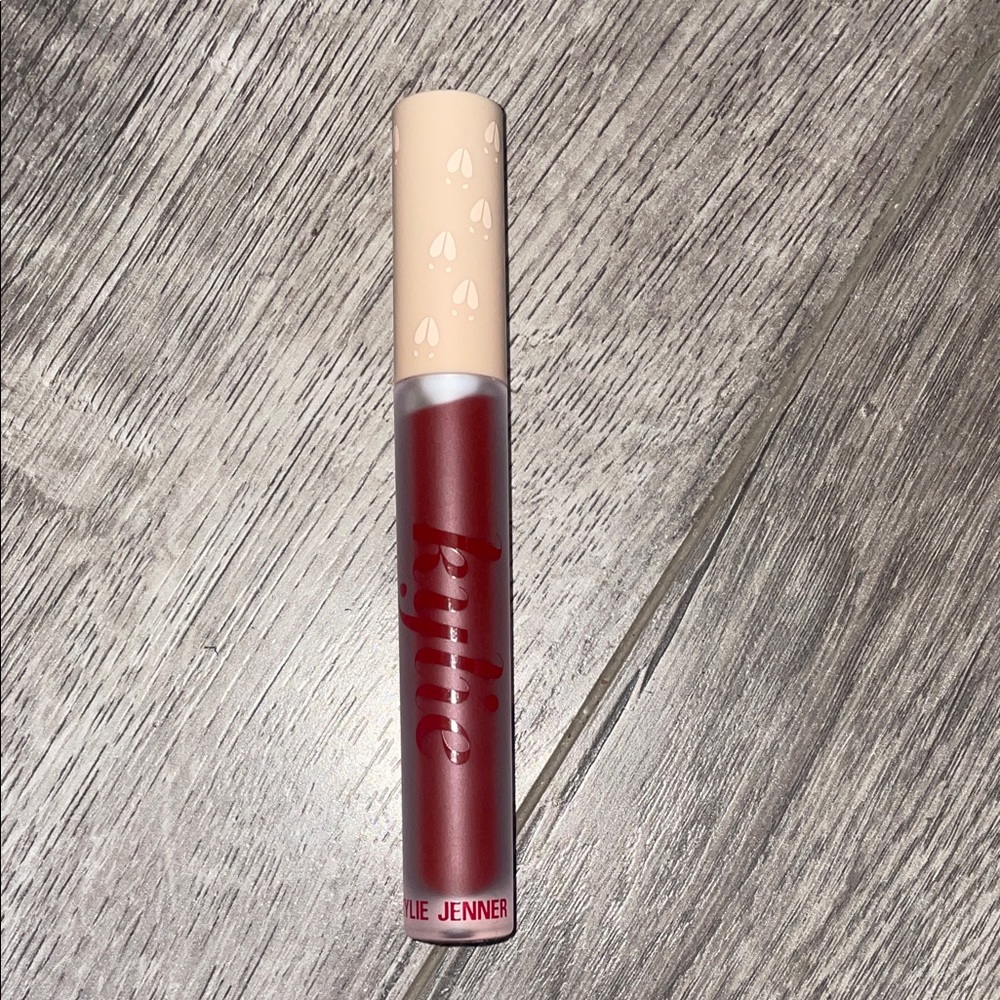 Kylie Jenner Matte Liquid Lipstick - Deep Mauve
